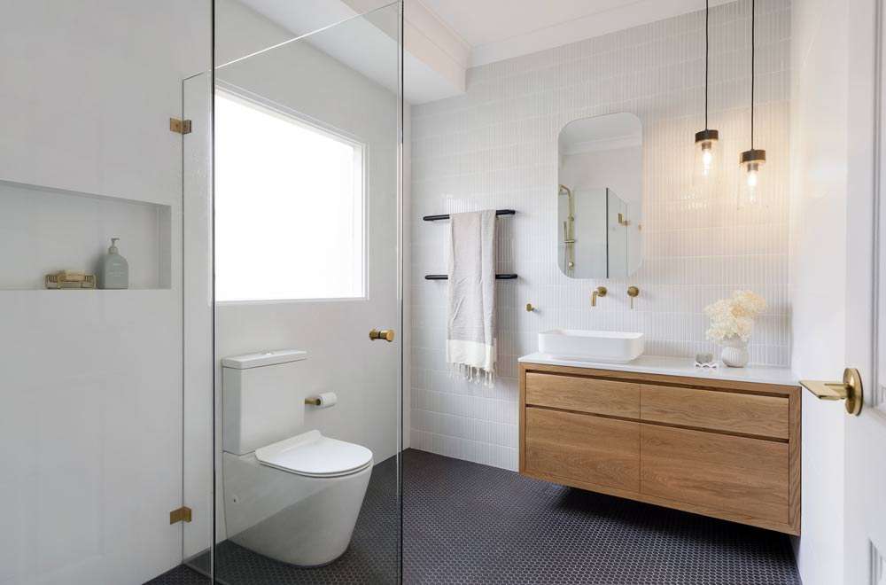 Bathroom Tile Ideas How To Design, White Bathroom Tiles Ideas