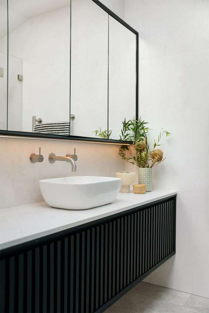 White-Ceramic-Tub-Basin White Ceramic Tub Basin