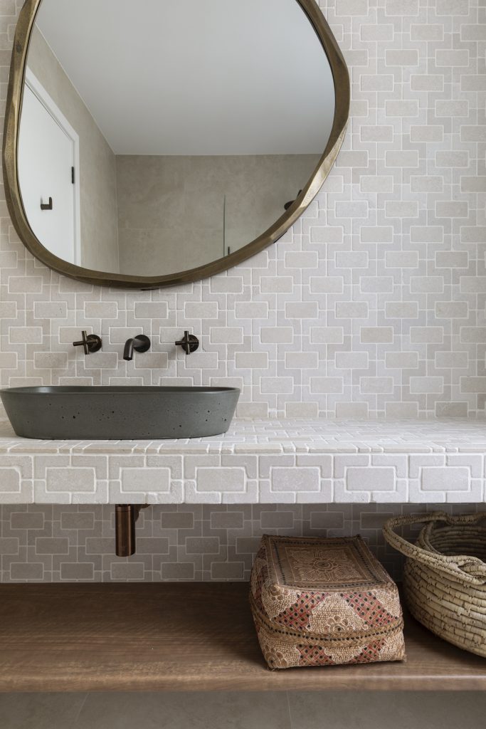 Natural stone mosaic tile in Sydney Bathroom by Just in Place & Madison Tile